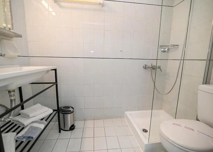 Jasmine Aparthotel 4*