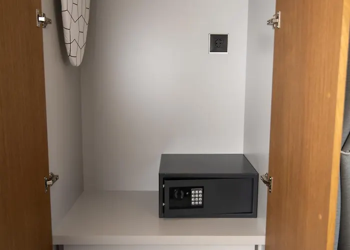 Jasmine Aparthotel 4*